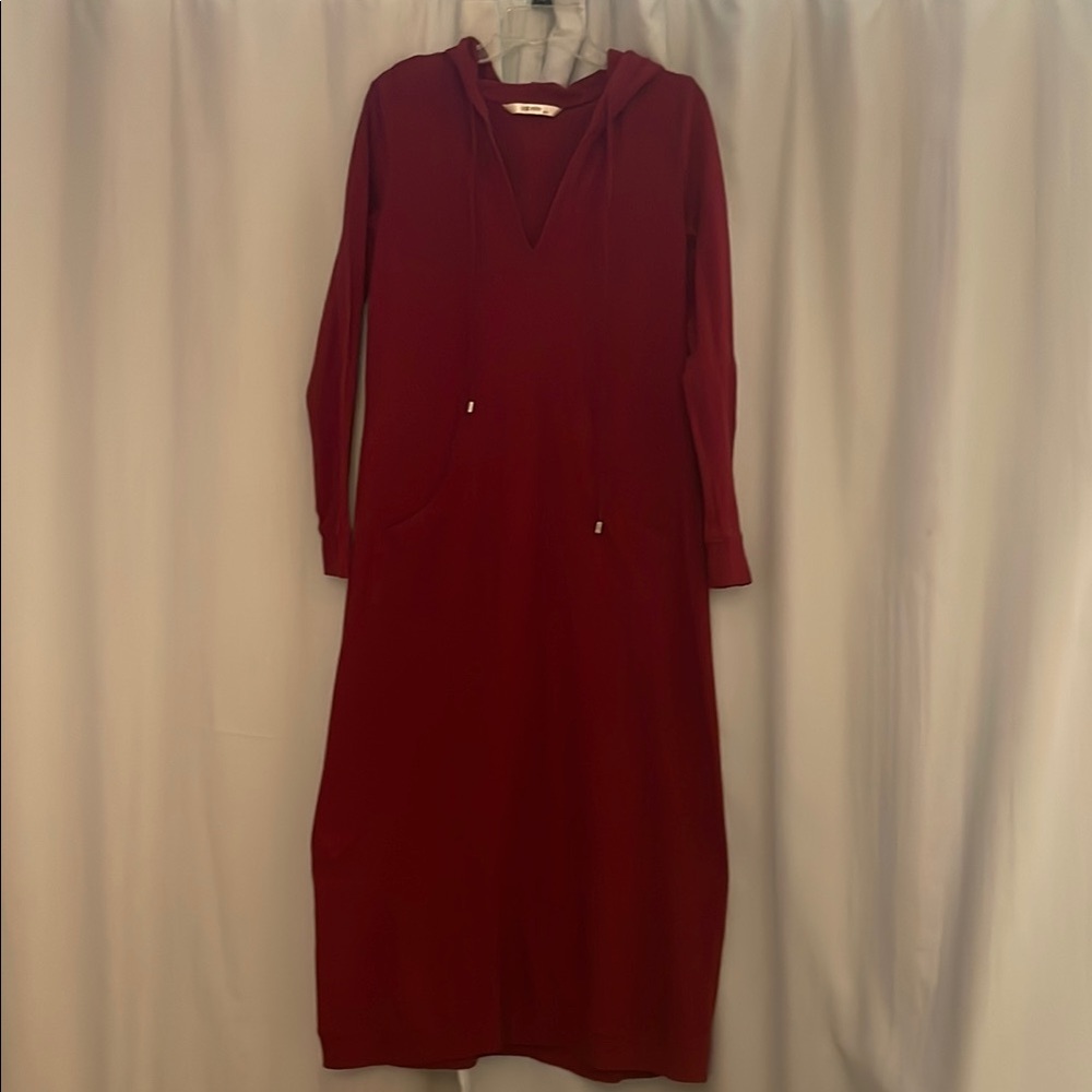 Zapelle  Burgundy Athletic Sweatshirt Hooded‎ Long Sleeve Cotton Dress, size M
